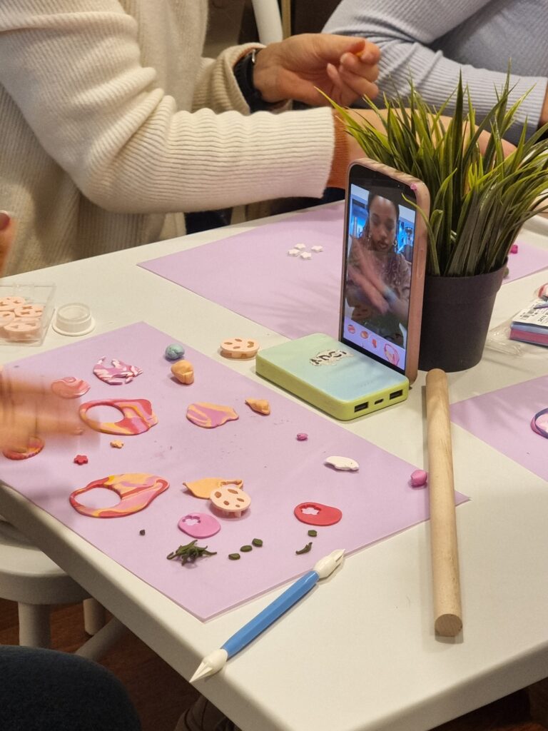 taller-arcilla-polimerica-flor-d-estiu (3)